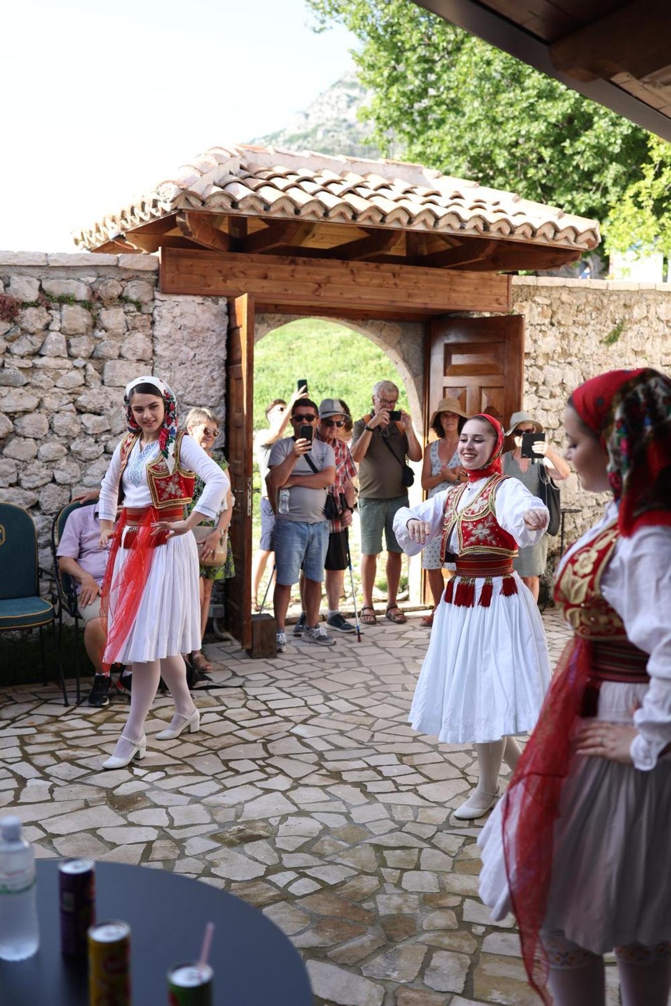 Kruja Albergo Diffuso , Inside Kruja Castle מראה חיצוני תמונה