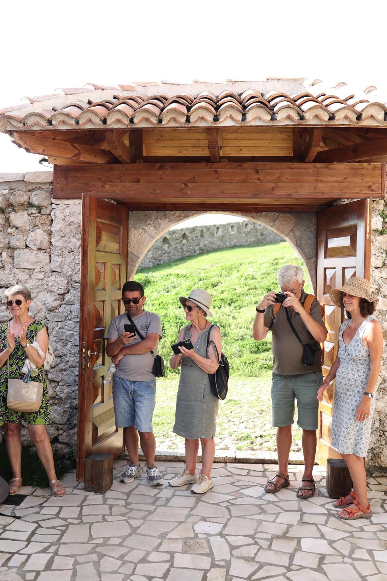 Kruja Albergo Diffuso , Inside Kruja Castle מראה חיצוני תמונה