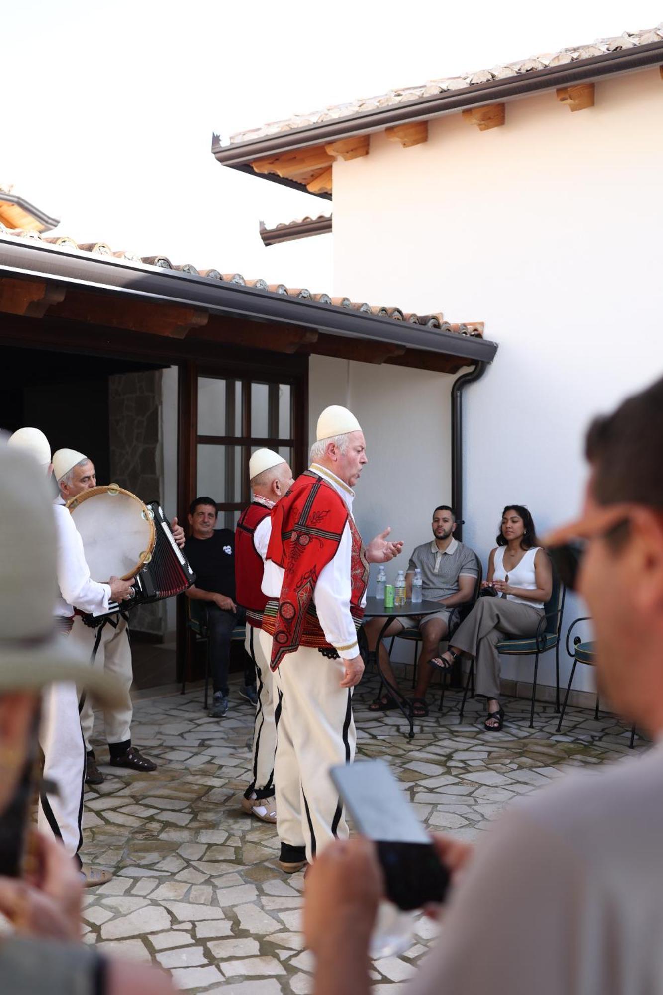 Kruja Albergo Diffuso , Inside Kruja Castle מראה חיצוני תמונה